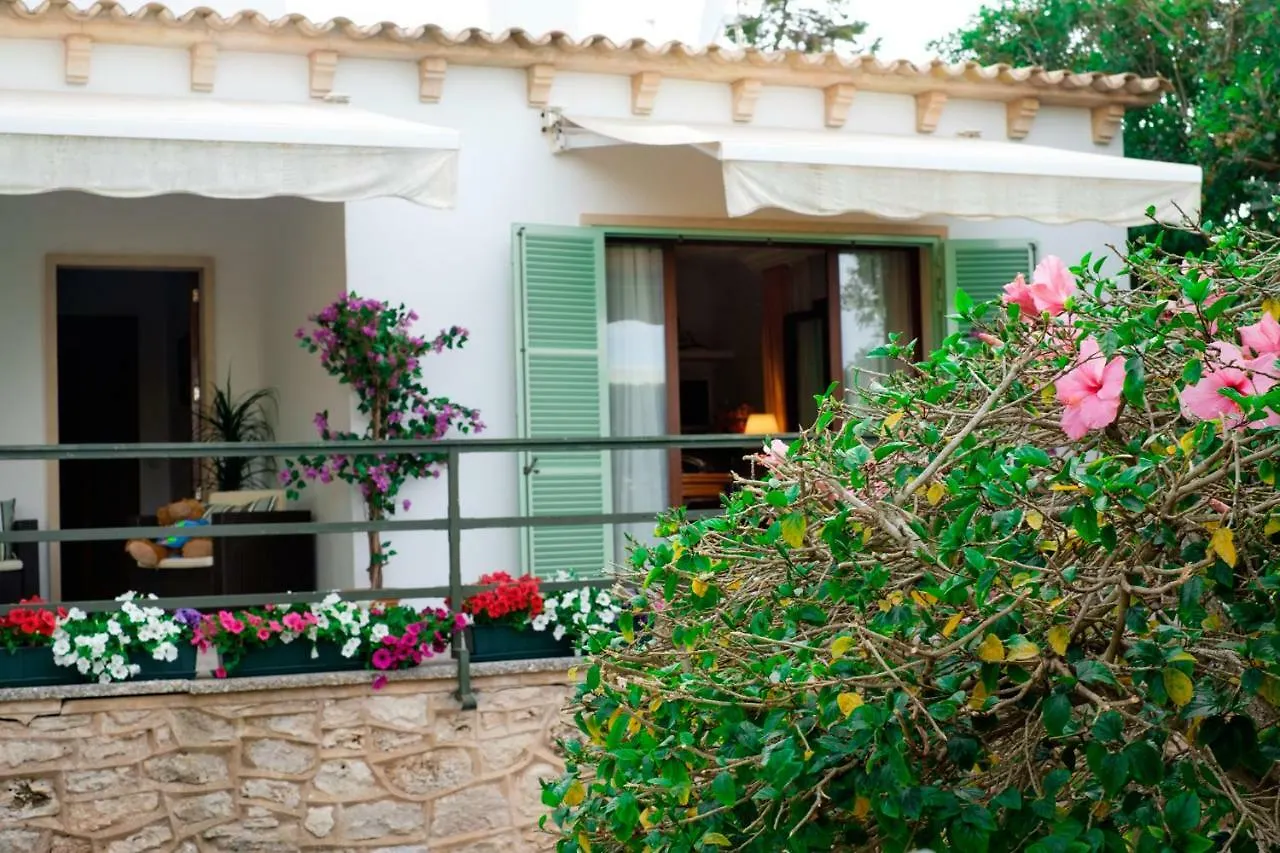 Villa The Little Beach House Cala Llombard à Cala Llombards Hébergement de vacances